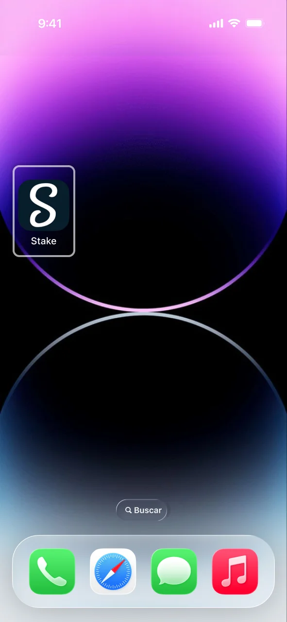 Abre la aplicación de Stake para comenzar tu sesión de juego.